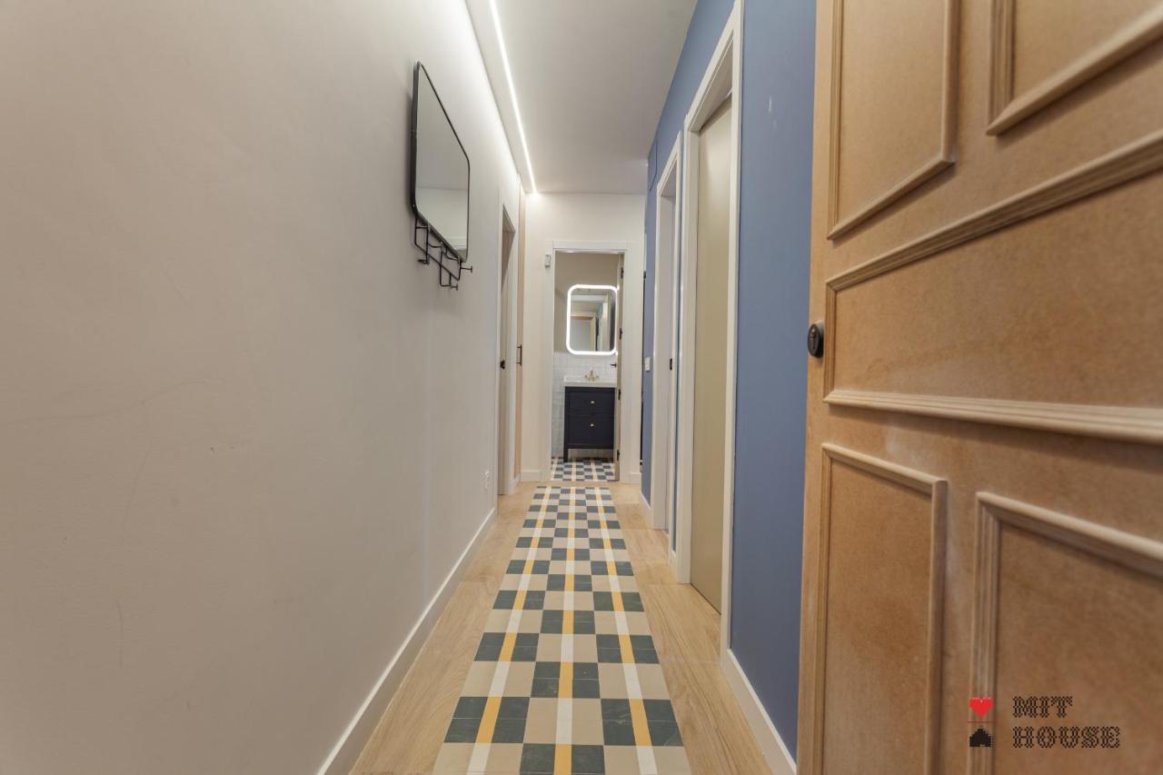 MIT House 4 Ways en Madrid Appartement Buitenkant foto