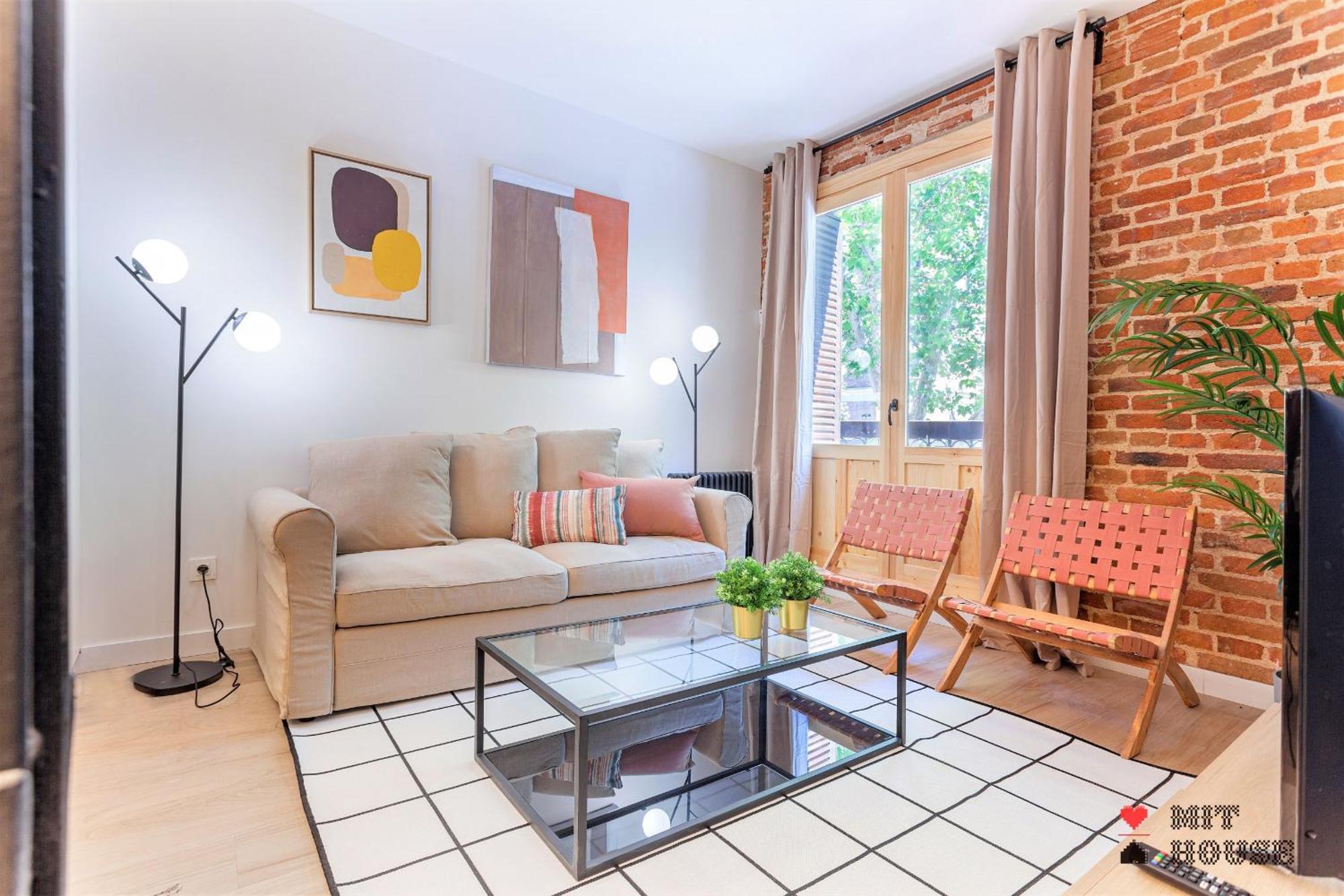 MIT House 4 Ways en Madrid Appartement Buitenkant foto