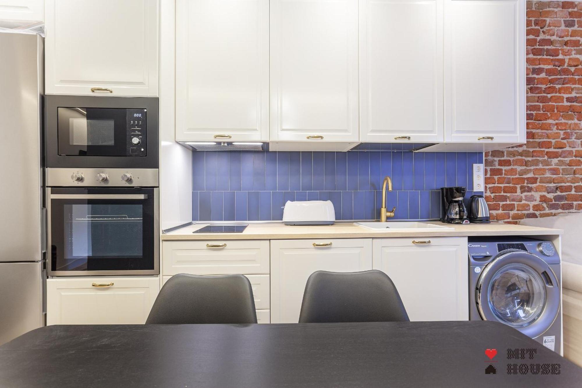 MIT House 4 Ways en Madrid Appartement Buitenkant foto