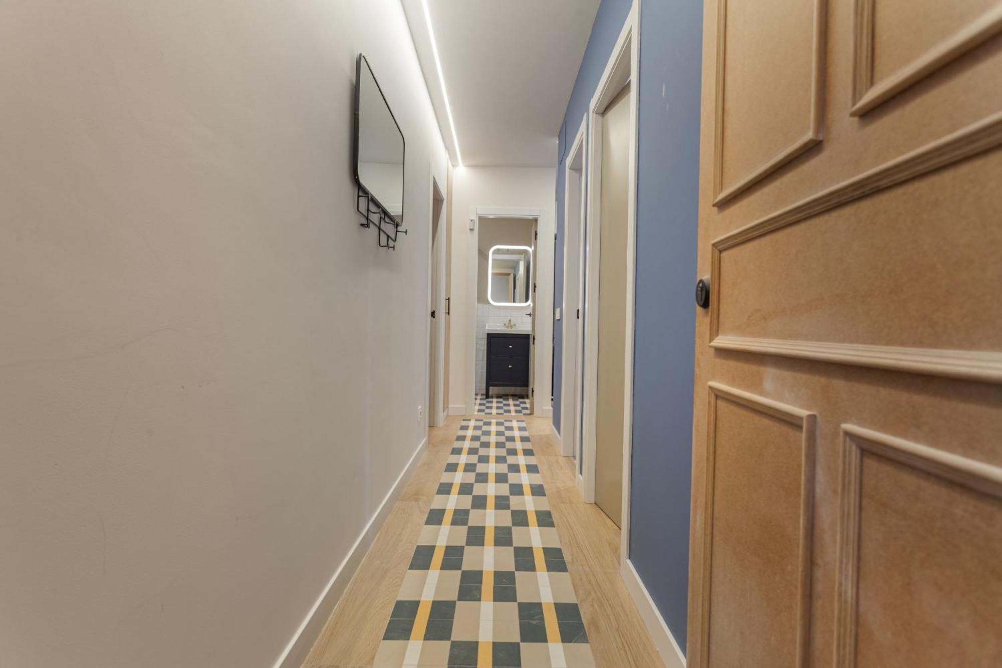 MIT House 4 Ways en Madrid Appartement Buitenkant foto