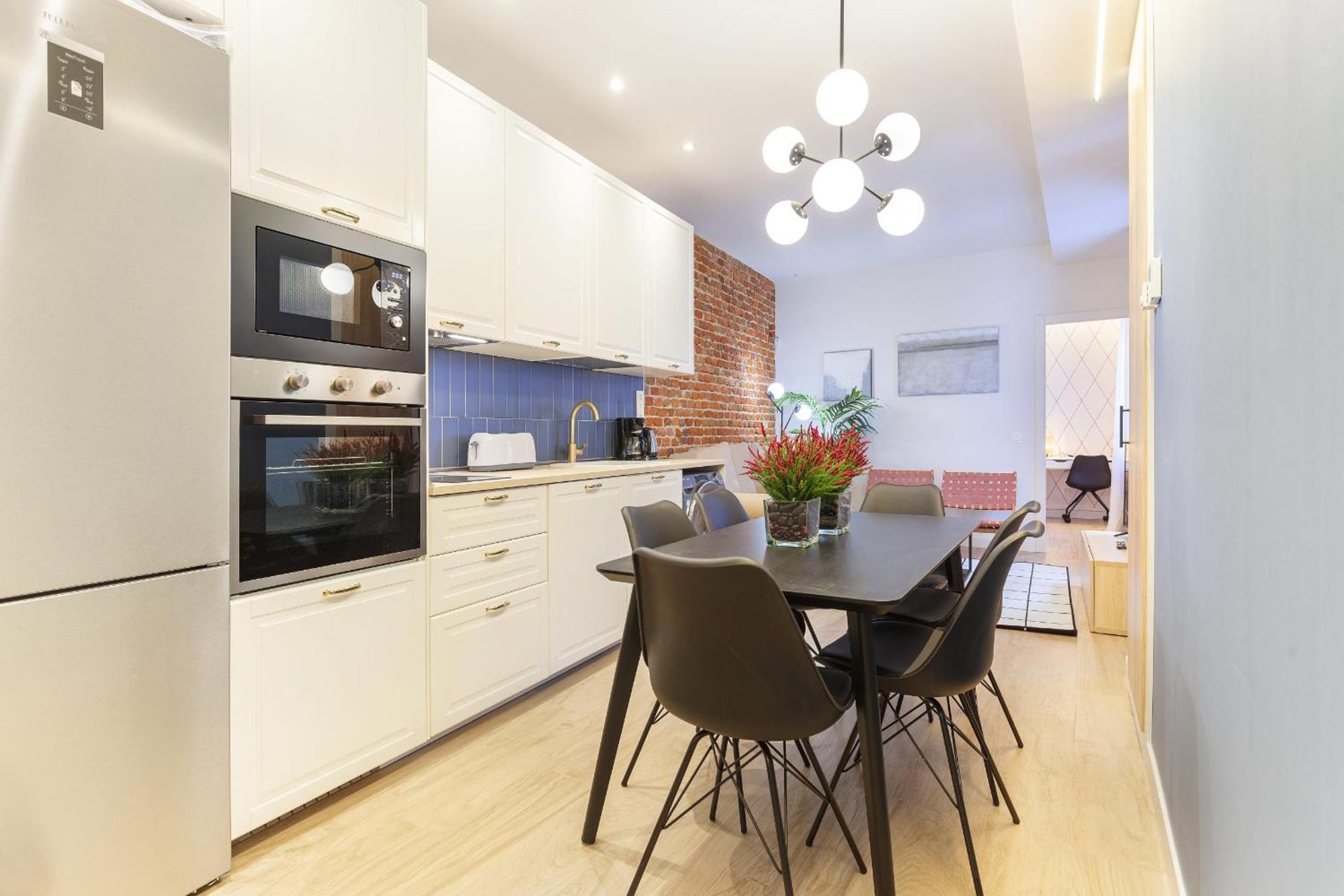 MIT House 4 Ways en Madrid Appartement Buitenkant foto